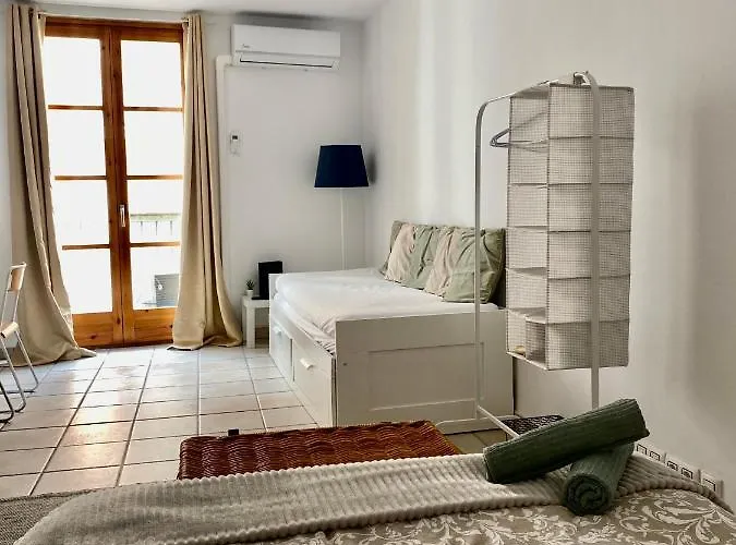 Acogedor Apartamento Con Vistas A Plaza Forum.